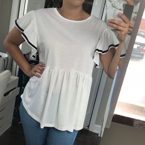 Flounce Sleeve Top w Black Trim